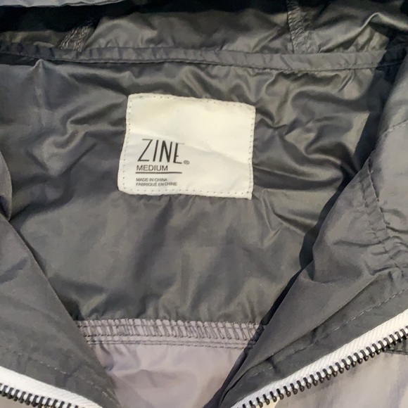 Zine windbreaker size medium - Picture 2 of 8